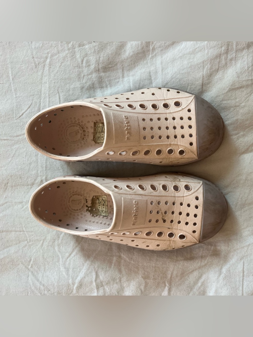 Native Slip-On Perforated Sneakers in Pale Pink and Mountain Graphic